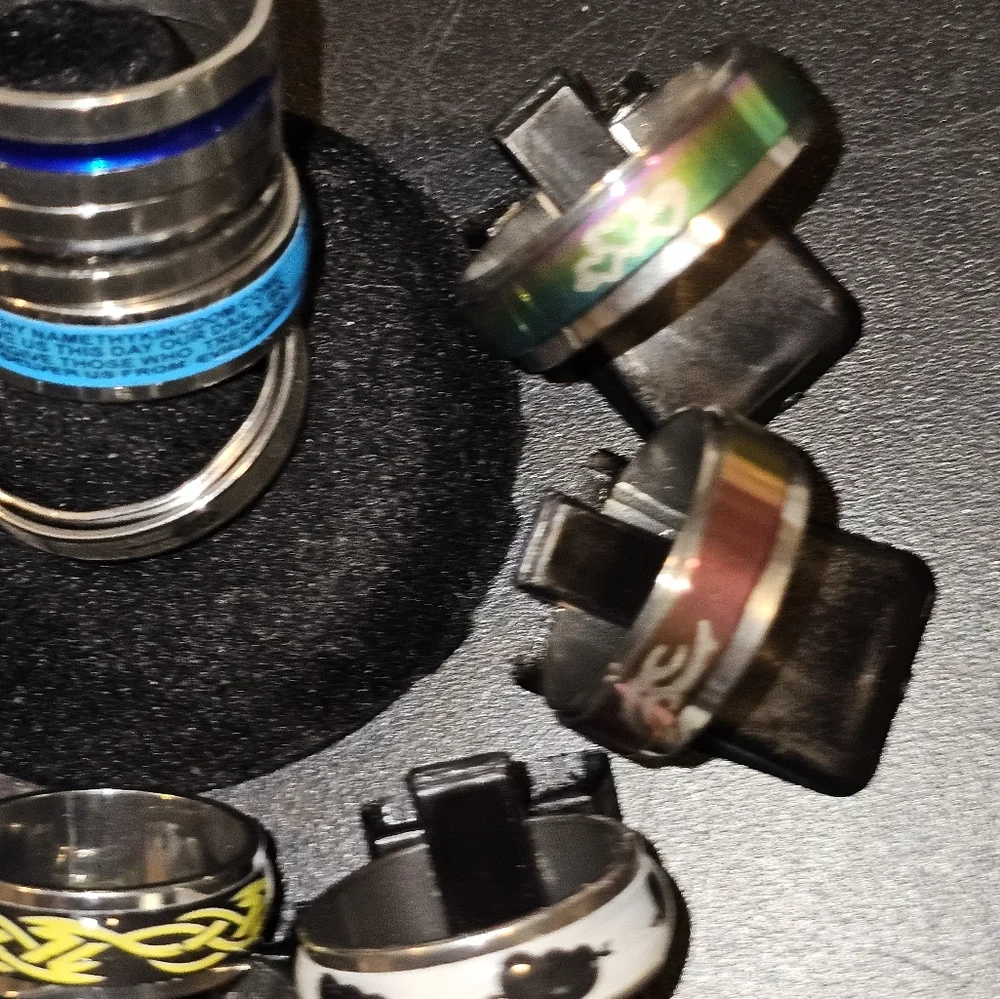 Rings R - Picture 3 of 9